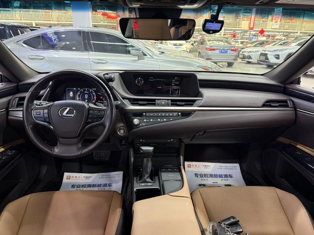 Lexus Lexus ES