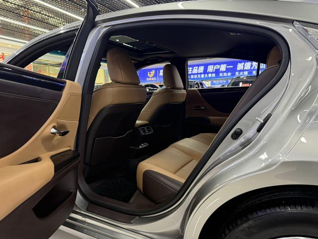 Lexus Lexus ES