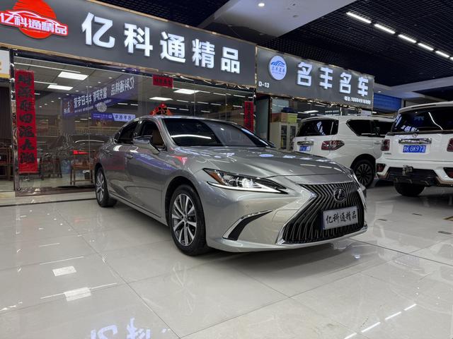 Lexus Lexus ES