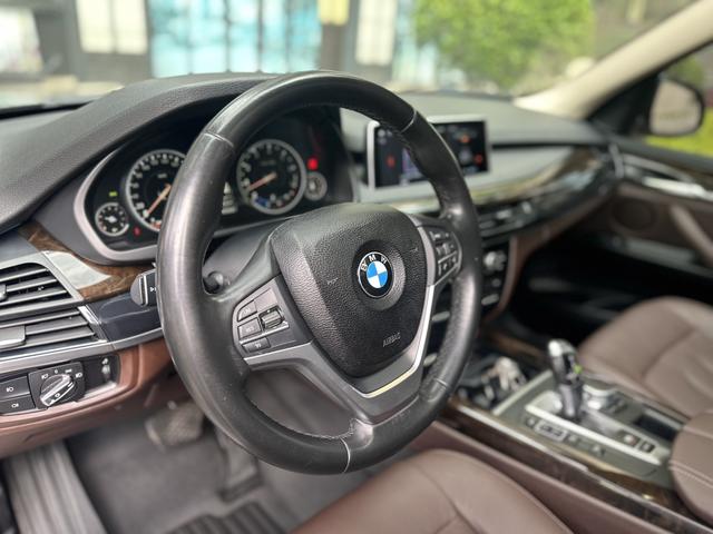 BMW BMW X5 (Import)
