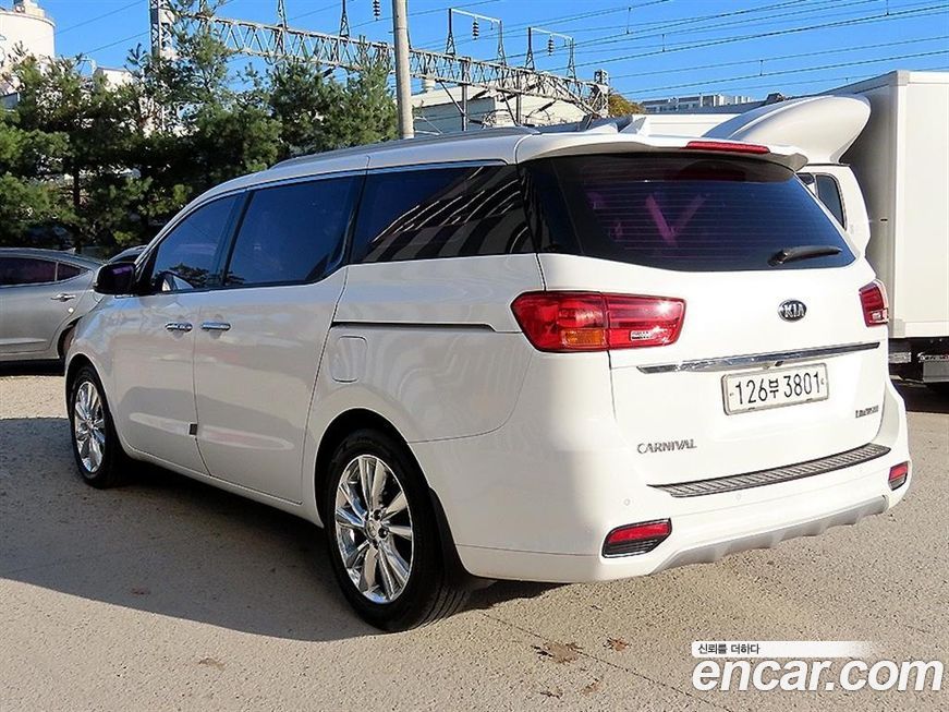 Kia Canival