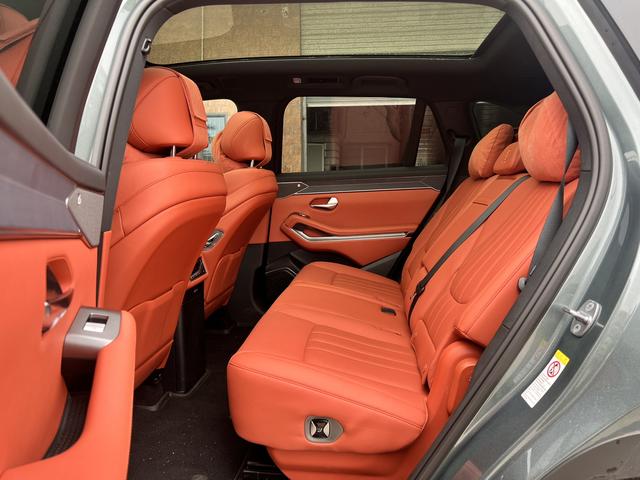BYD Tang L EV