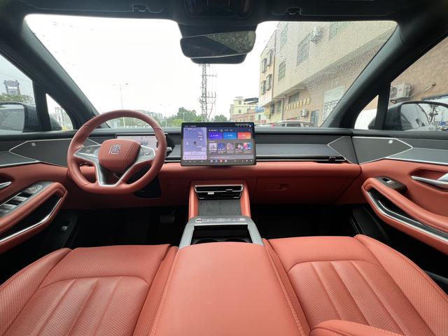 BYD Tang L EV