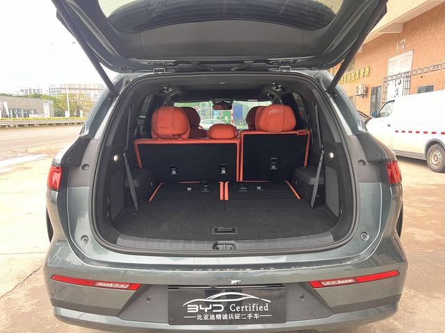 BYD Tang L EV
