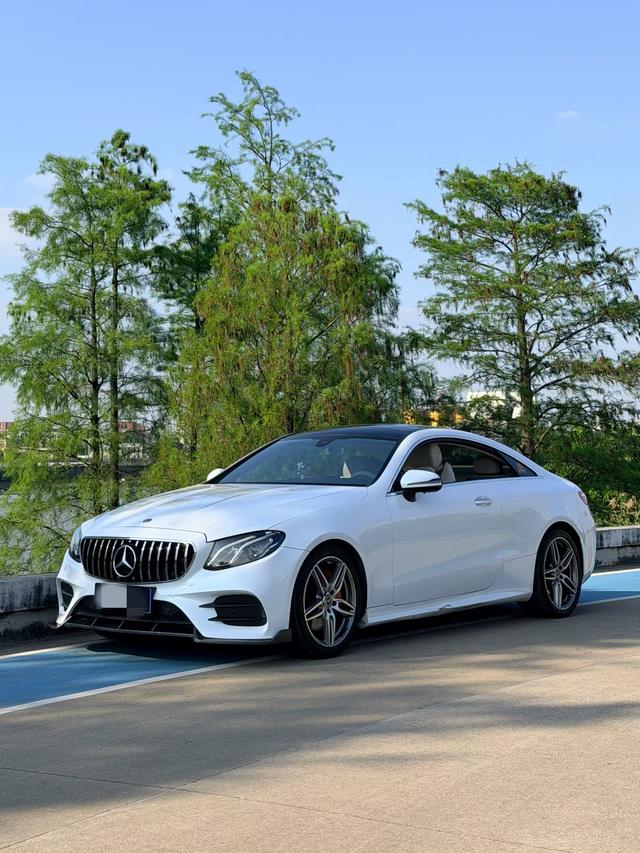 Mercedes-Benz Mercedes-Benz E-Class (Import)