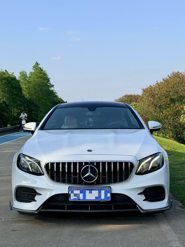 Mercedes-Benz Mercedes-Benz E-Class (Import)