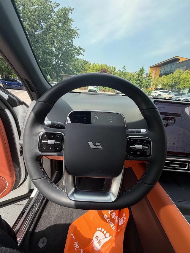 Li Auto Li Auto L7