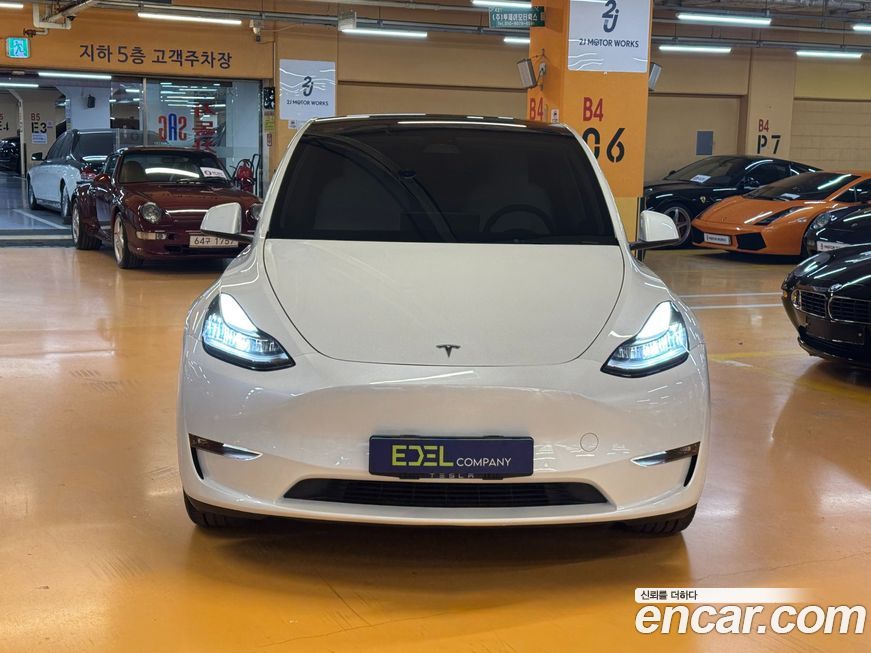 Tesla Model Y