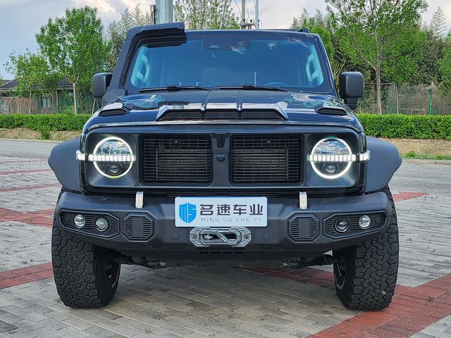 Tank Tank 300