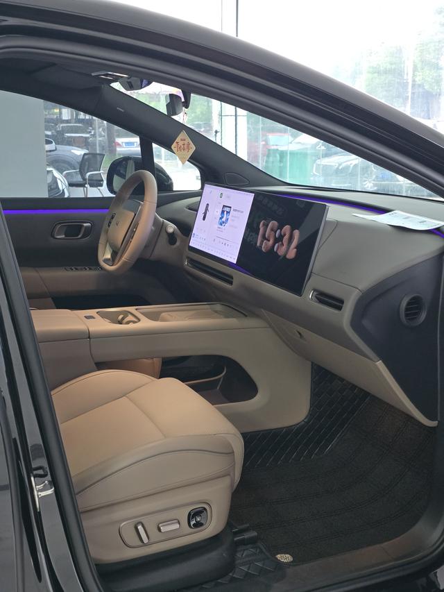 Li Auto Li i6