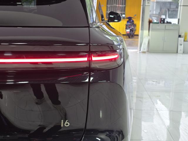 Li Auto Li i6