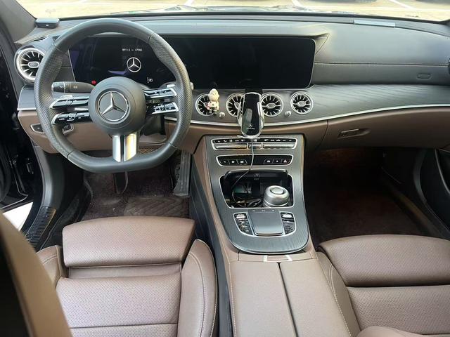 Mercedes-Benz Mercedes-Benz E-Class