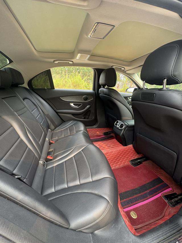 Mercedes-Benz Mercedes-Benz C-Class
