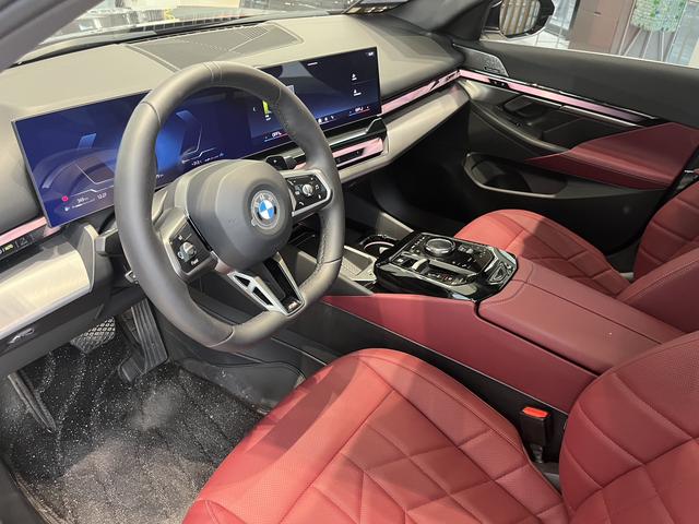 BMW BMW 5-Series