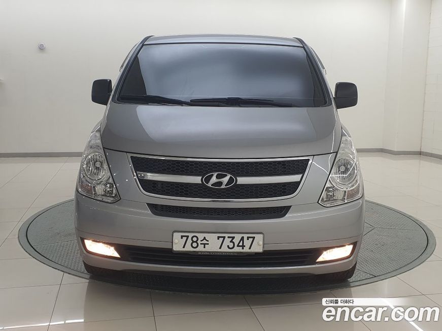 Hyundai Starex
