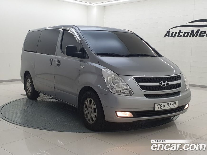 Hyundai Starex