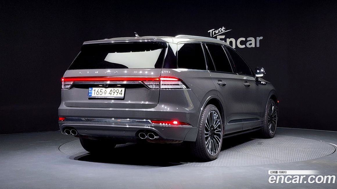 Lincoln Aviator