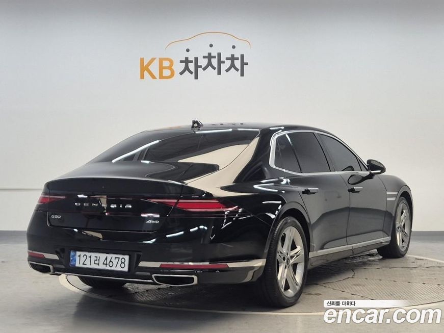 Genesis G90