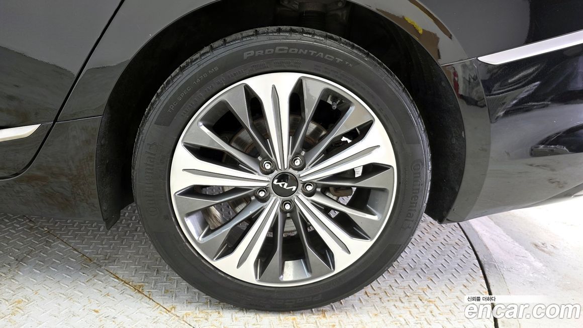Kia K8
