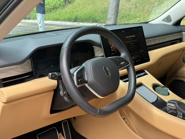 AITO Aito M5
