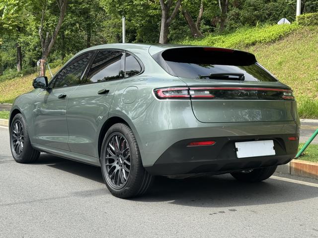 AITO Aito M5
