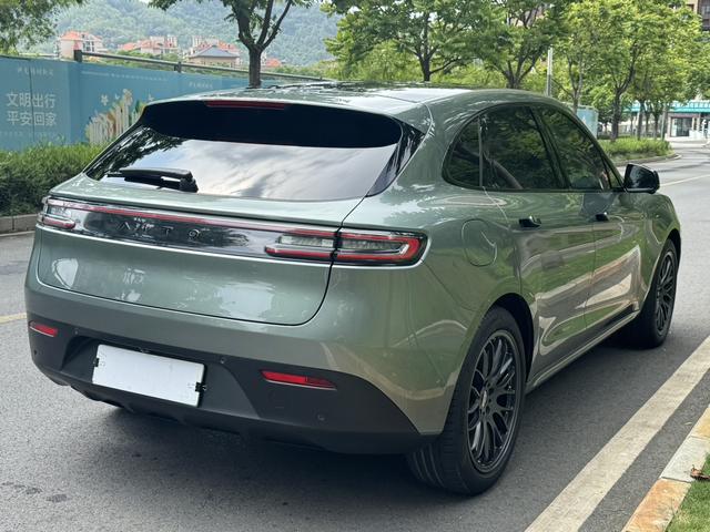 AITO Aito M5