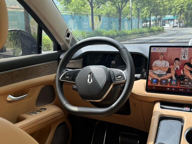 AITO Aito M5