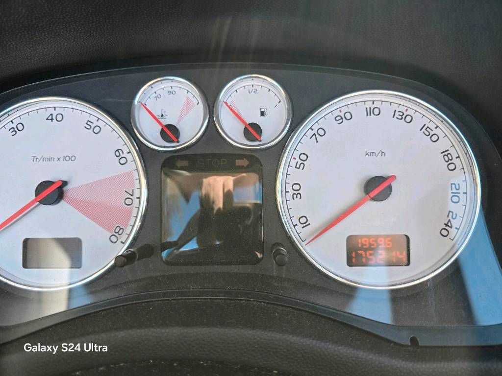 Peugeot 307