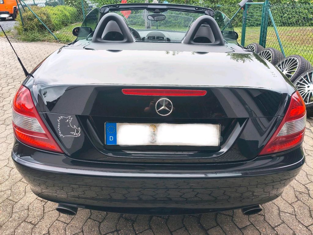 Mercedes-Benz SLK 200