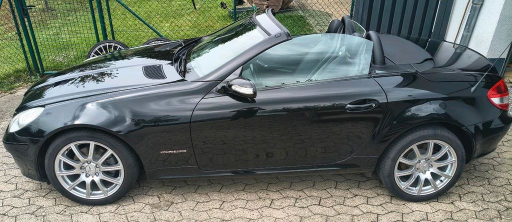 Mercedes-Benz SLK 200