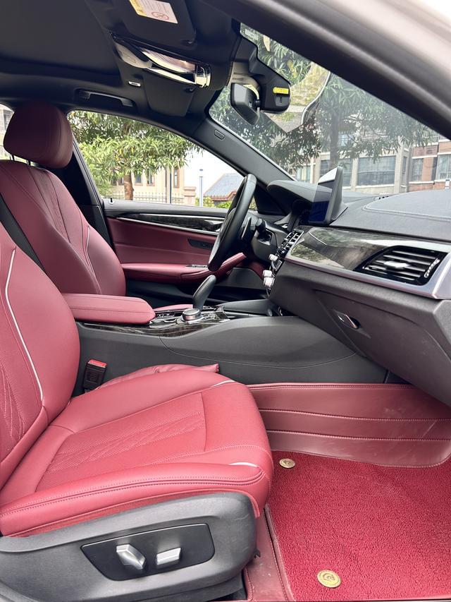 BMW BMW 5-Series