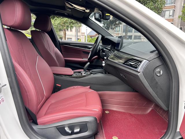 BMW BMW 5-Series