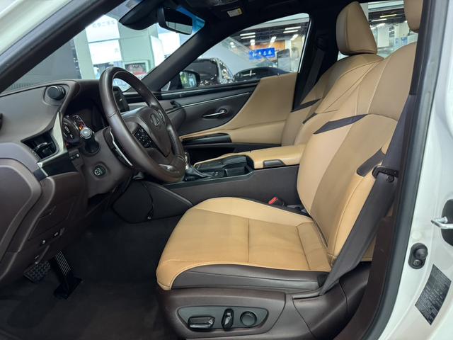 Lexus Lexus ES