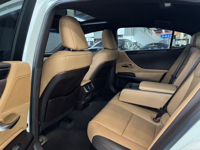 Lexus Lexus ES