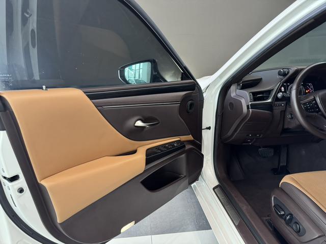 Lexus Lexus ES