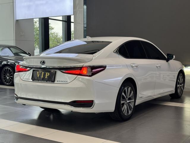 Lexus Lexus ES