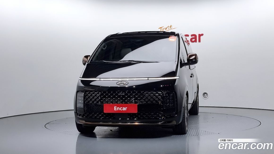 Hyundai Staria