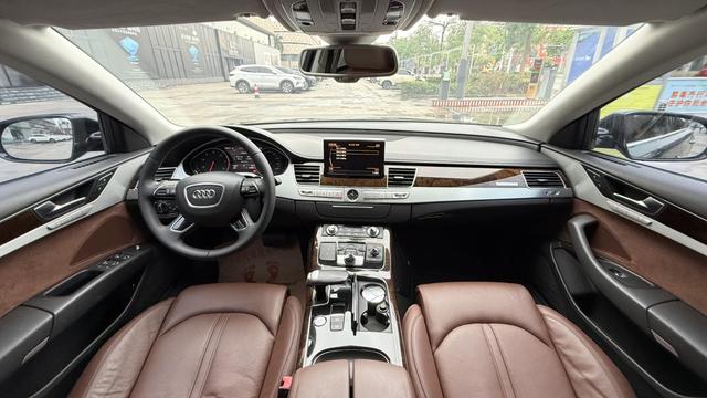 Audi Audi A8