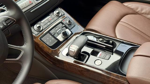 Audi Audi A8