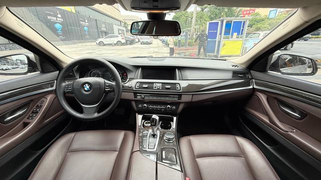 BMW BMW 5-Series