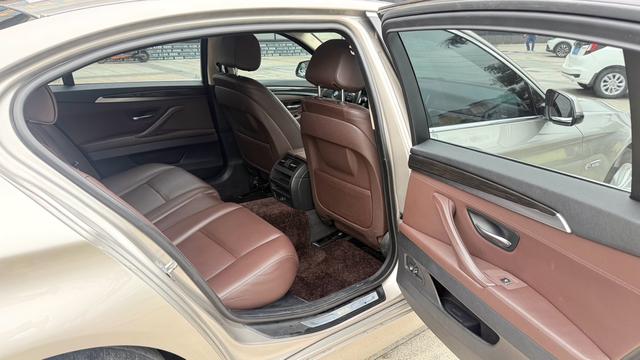 BMW BMW 5-Series