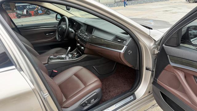 BMW BMW 5-Series