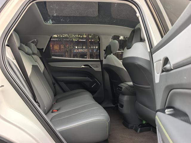 Besturn Yueyi 03