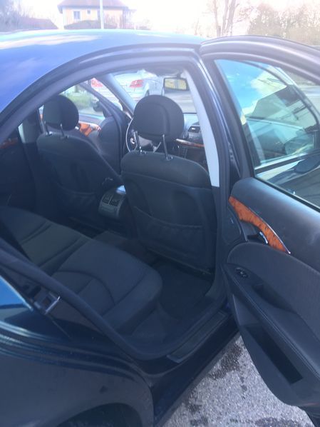 Mercedes-Benz E 320