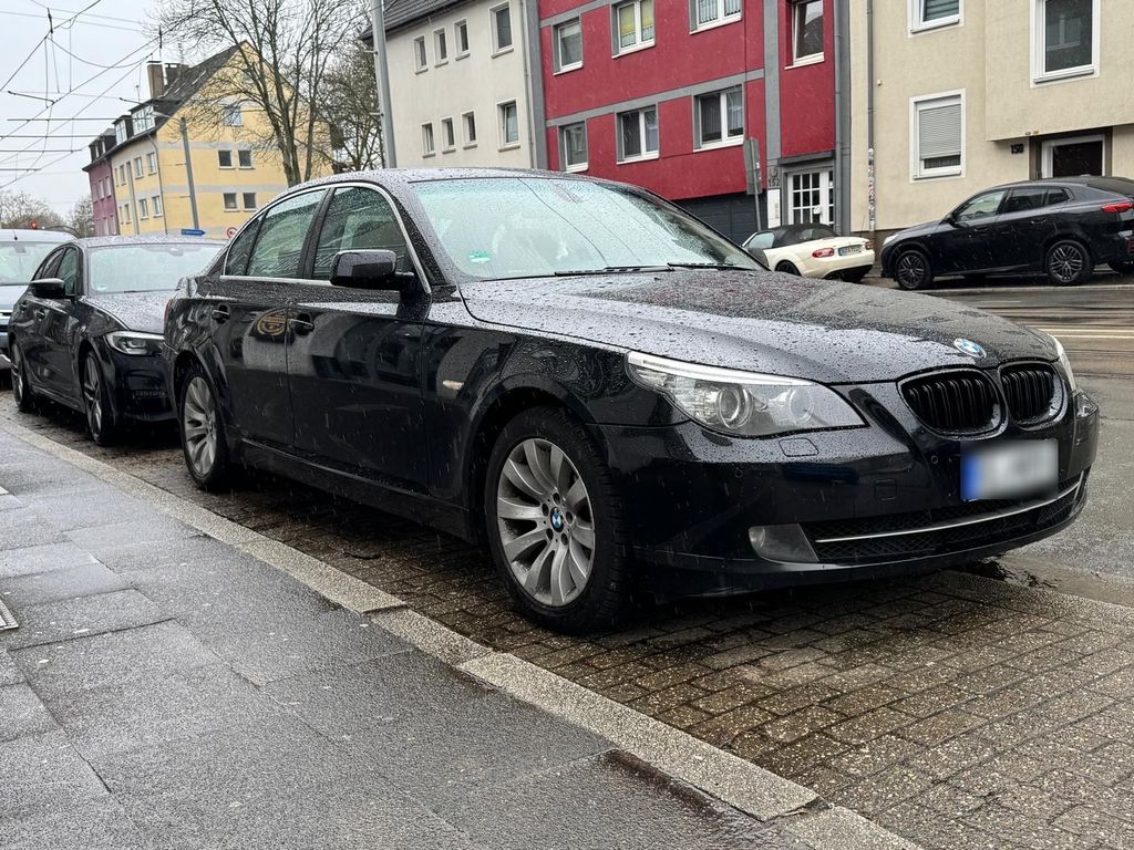 BMW 525