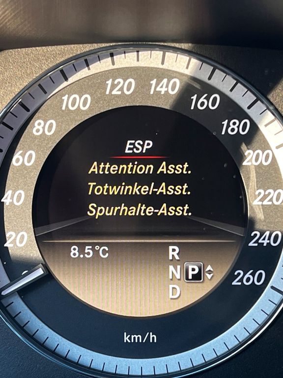 Mercedes-Benz E 220