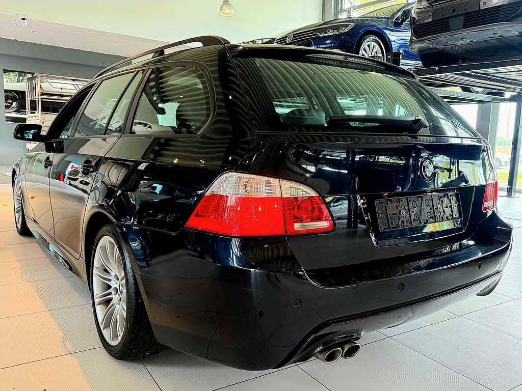 BMW 525