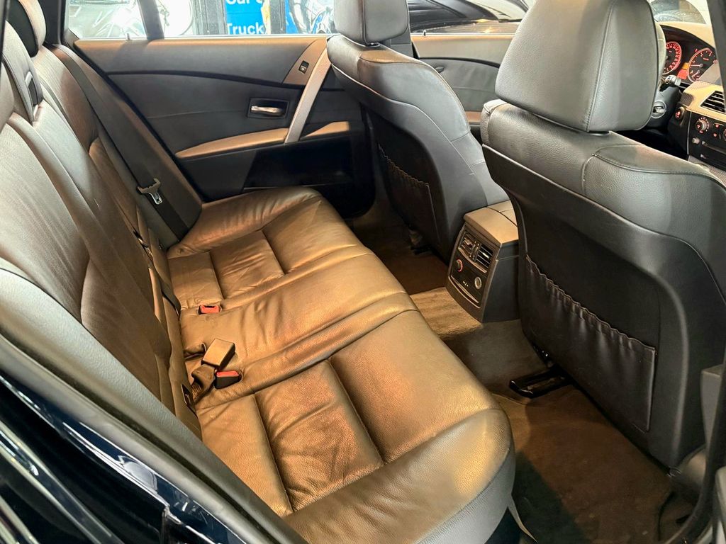 BMW 525