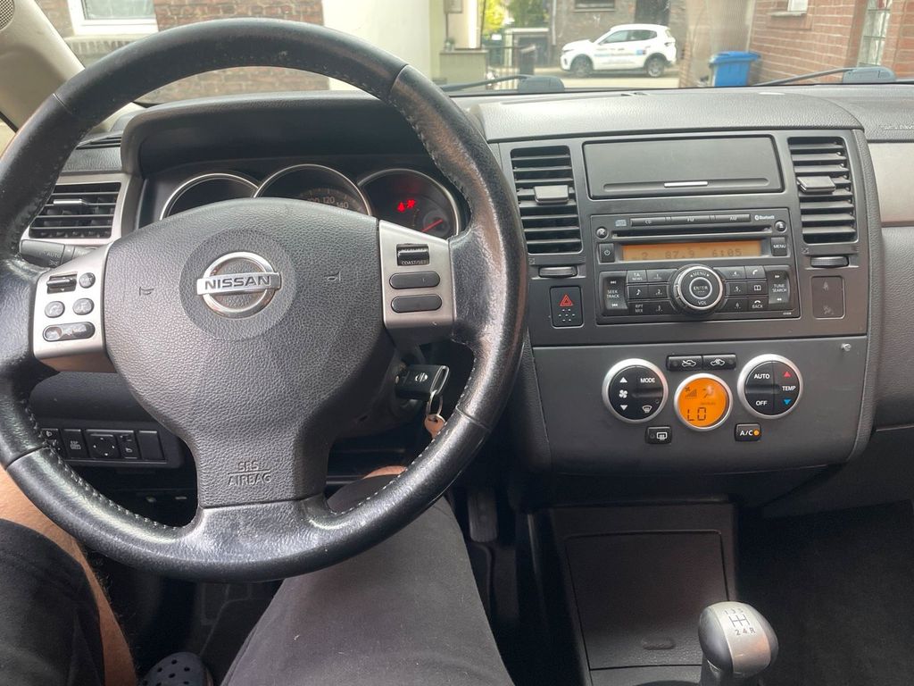 Nissan Tiida