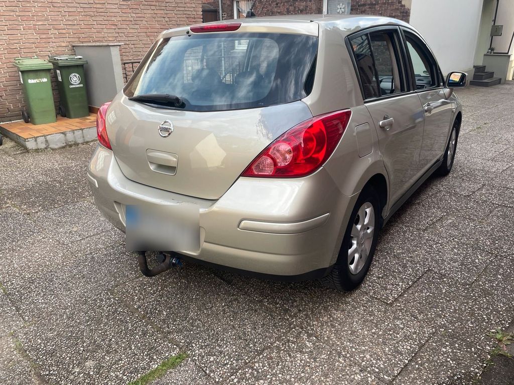 Nissan Tiida